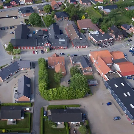 & Kro