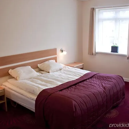 & Mini-hôtel 3*