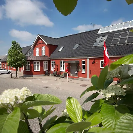 & 3* Agerskov