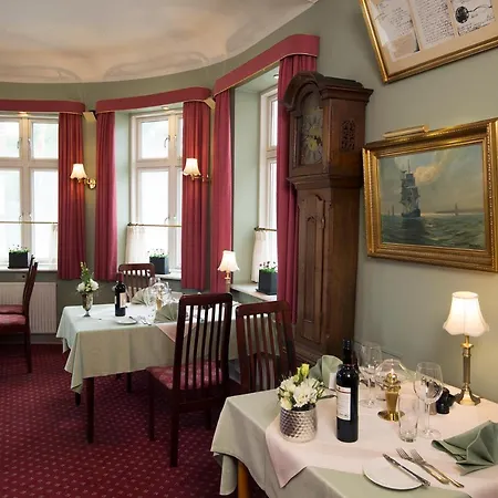 & Mini-hôtel 3*