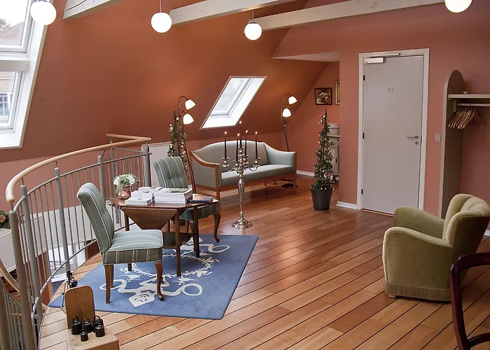 阿格斯可夫库洛酒店 3*